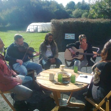 Photo of music group at Earthship Fife